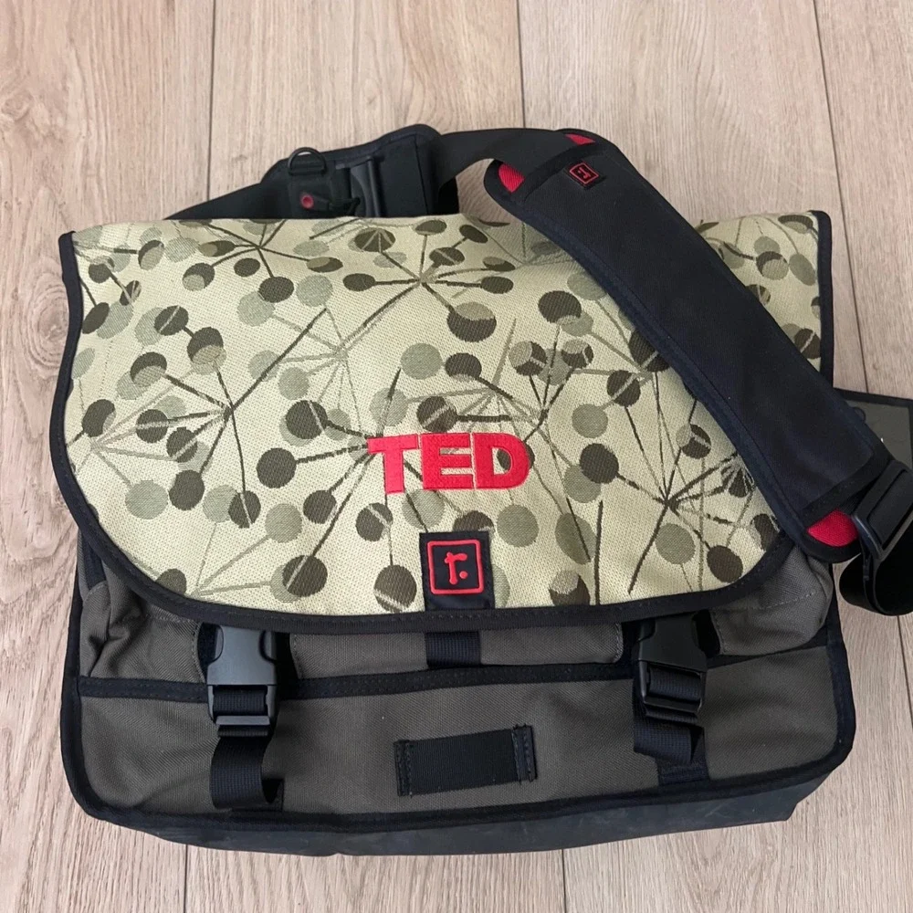 Rickshaw Bagworks TED 2008 Messenger Bag Olive Green Graphic Commuter USA Made